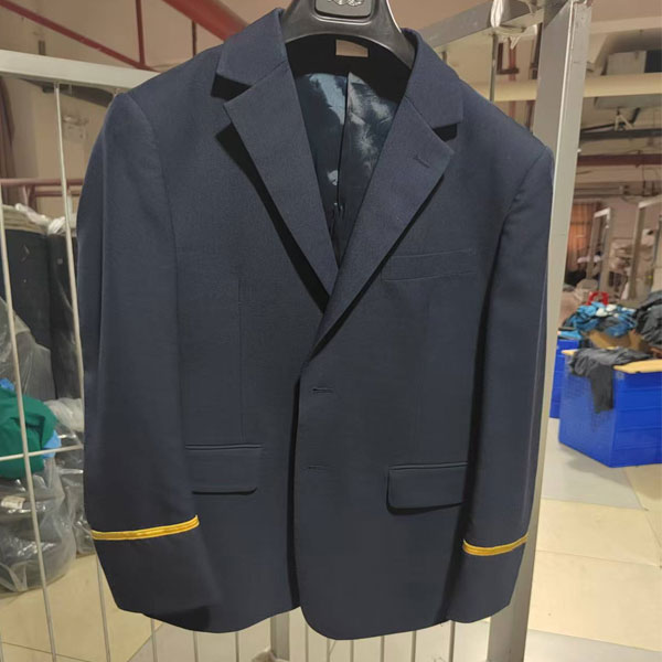 制服スーツ